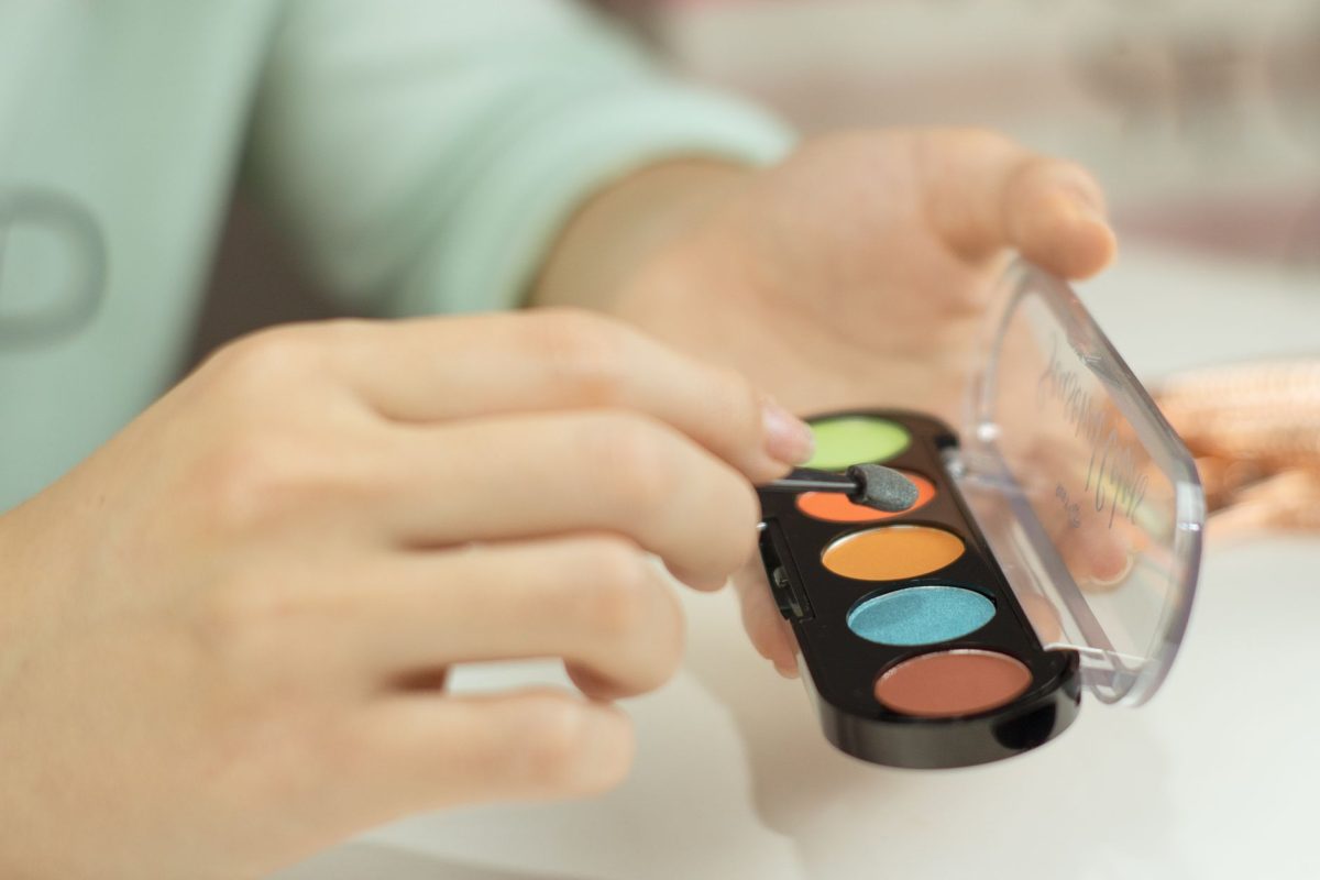 Ce pictogramme sur vos cosmétiques : votre allié méconnu pour la sécurité